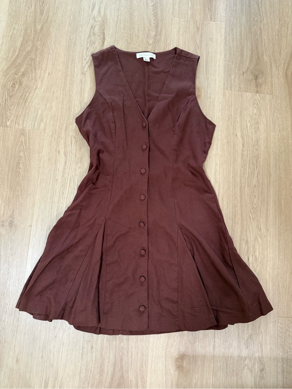Womens Linen Blend Sleeveless Button-Front Dress in Deep Brown